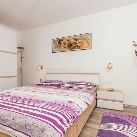 Karalic Цриквеница