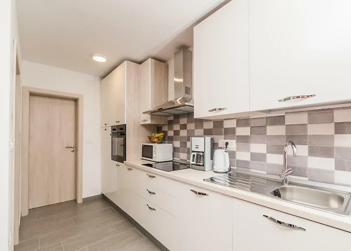 Karalic Цриквеница