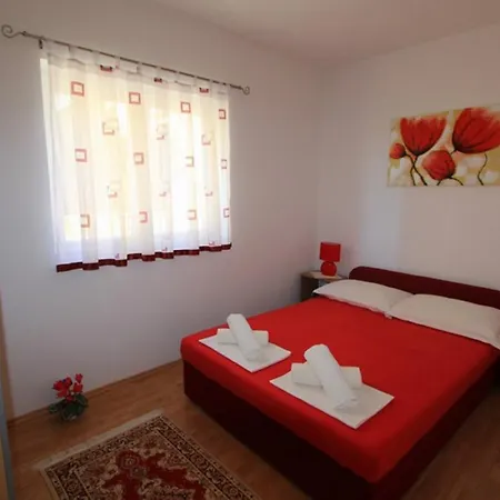 Karalic Apartment *