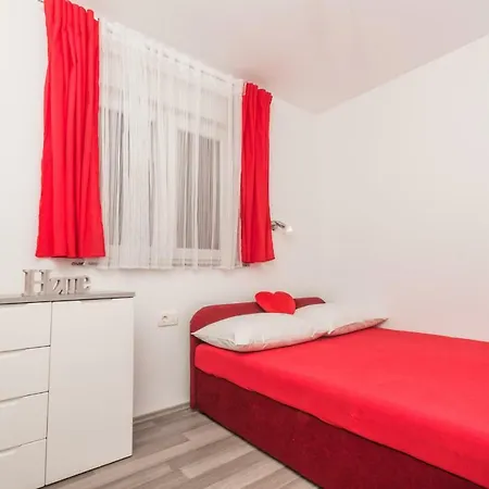 Karalic Apartment *