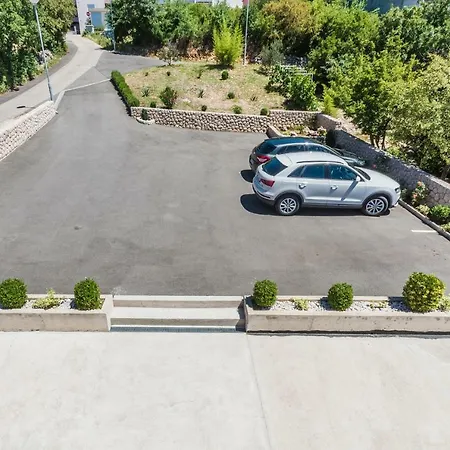 Karalic * Crikvenica